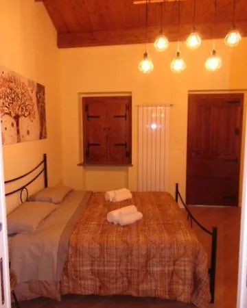 Holiday home L'olmo E La Seta San Floro