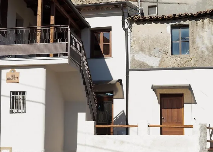 Casa de Férias L'olmo E La Seta San Floro